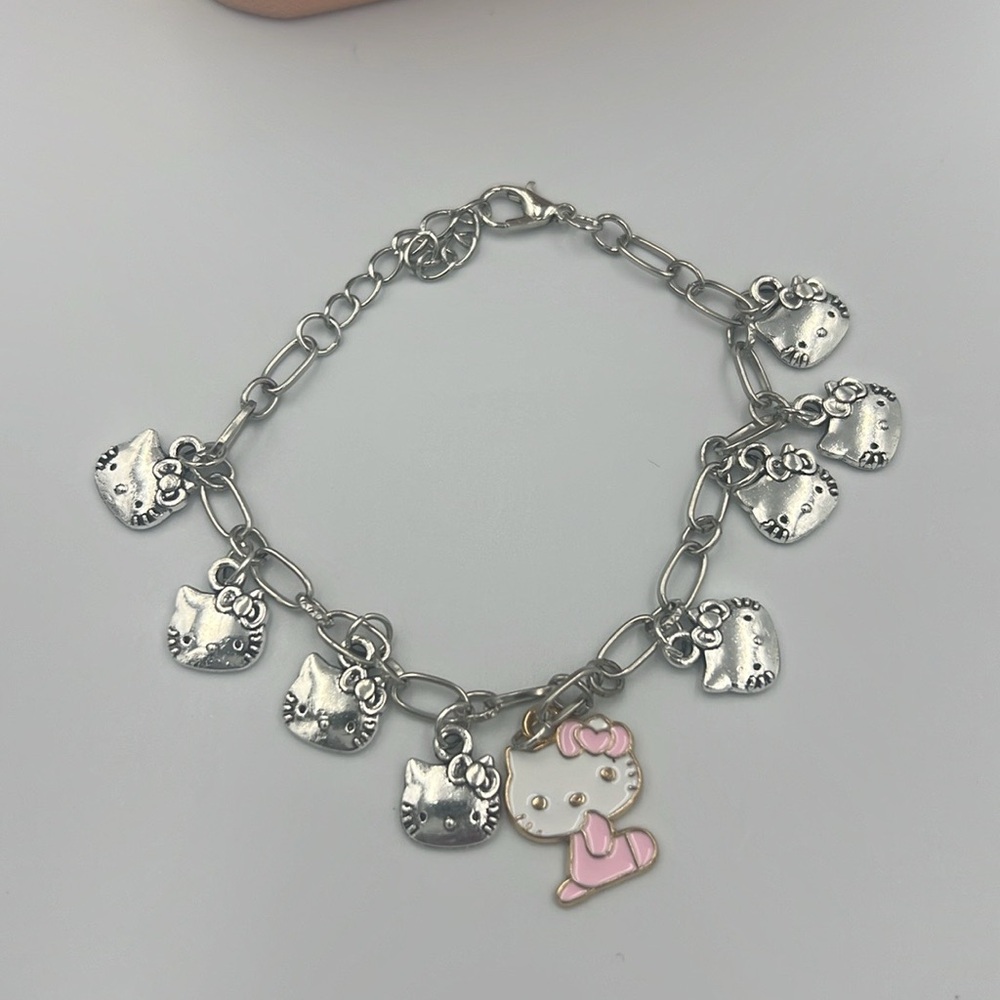 Hello Kitty Jewelry Set - Picture 2 of 5